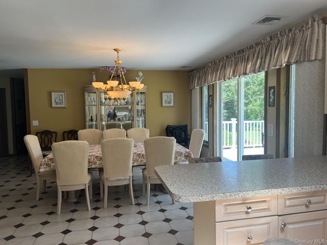 215 Leon Road, Southold, NY 11971