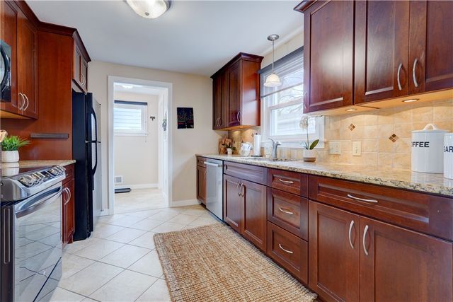 269 Hartsdale Road, Irondequoit, NY 14622