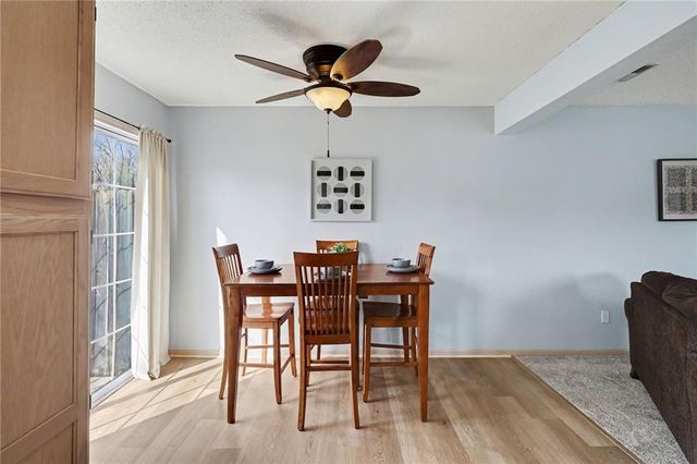 5856 NW Plantation Lane, Lee's Summit, MO 64064