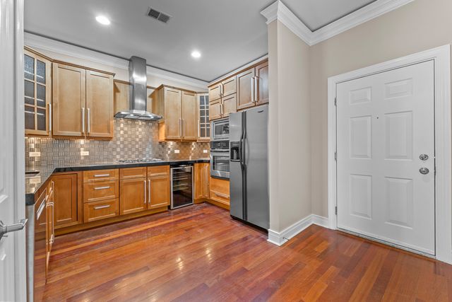4231 N Kedzie Avenue 3E, Chicago, IL 60618