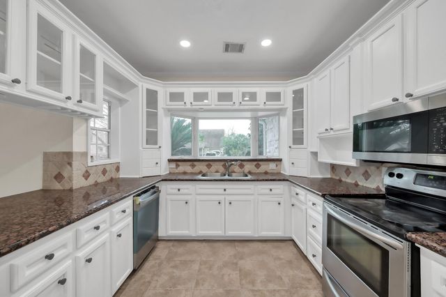 17426 Waterview Drive, Montgomery, TX 77356