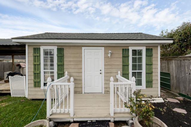 17426 Waterview Drive, Montgomery, TX 77356