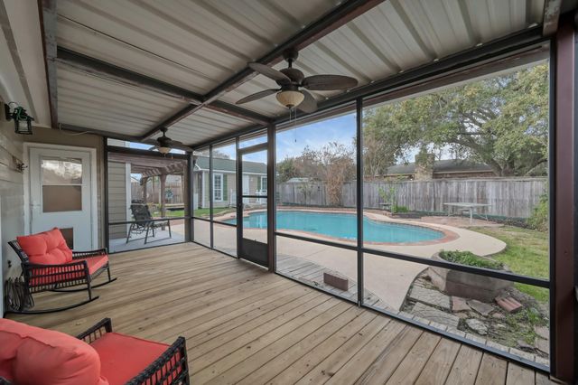 17426 Waterview Drive, Montgomery, TX 77356