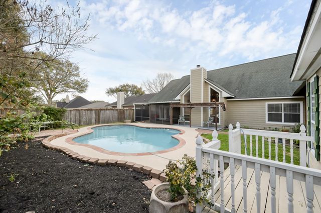 17426 Waterview Drive, Montgomery, TX 77356