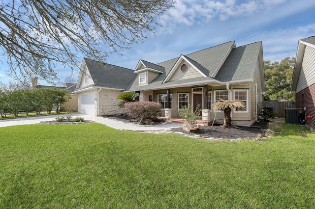 17426 Waterview Drive, Montgomery, TX 77356