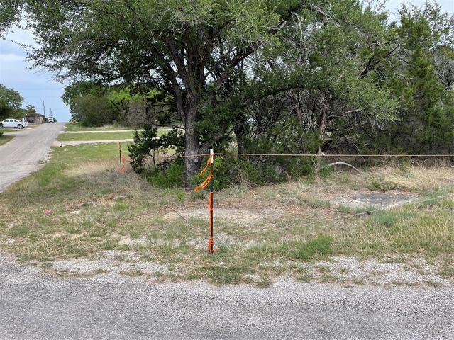 1033 Colorado River Drive, Granbury, TX 76048