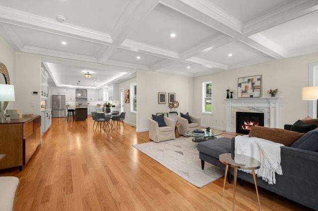 378 Salem Street, Andover, MA 01810