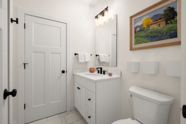378 Salem Street, Andover, MA 01810