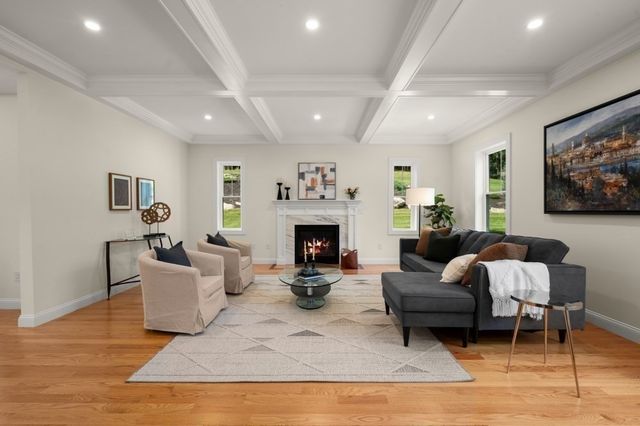 378 Salem Street, Andover, MA 01810