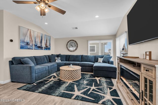 208 Mallard Lane, Lavallette, NJ 08735
