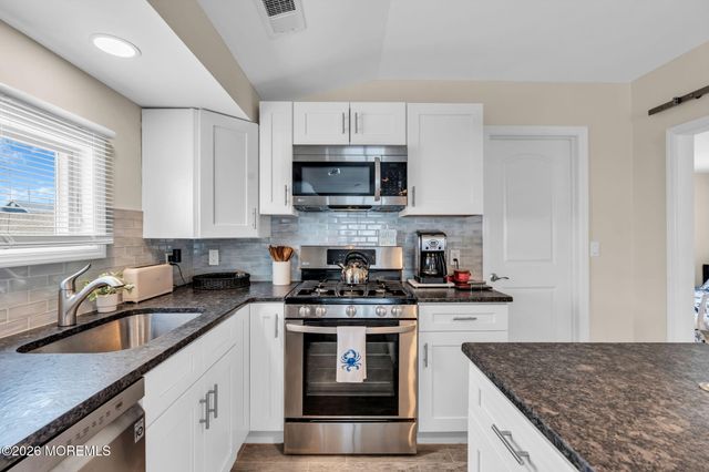208 Mallard Lane, Lavallette, NJ 08735