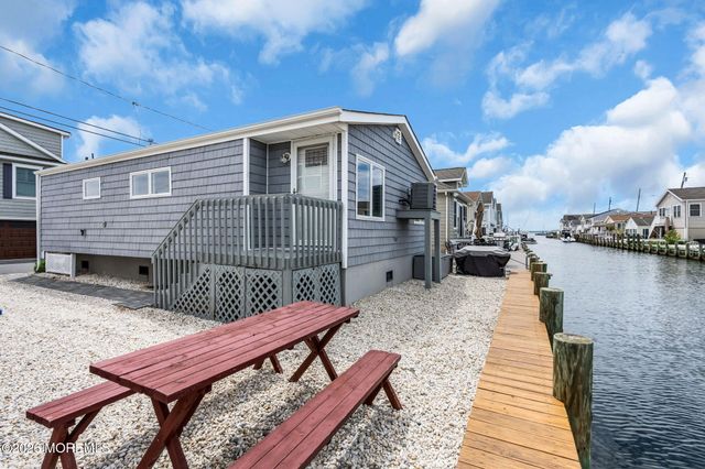 208 Mallard Lane, Lavallette, NJ 08735