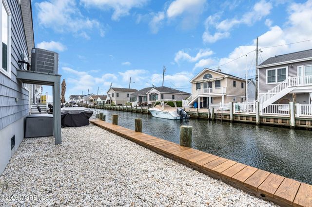 208 Mallard Lane, Lavallette, NJ 08735