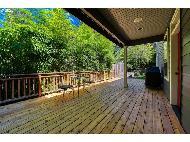 625 Sw COMUS Ct, Portland, OR 97219