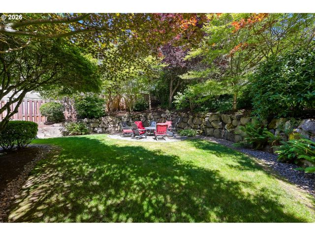 625 Sw COMUS Ct, Portland, OR 97219