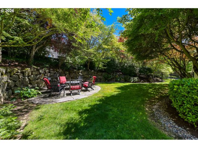 625 Sw COMUS Ct, Portland, OR 97219