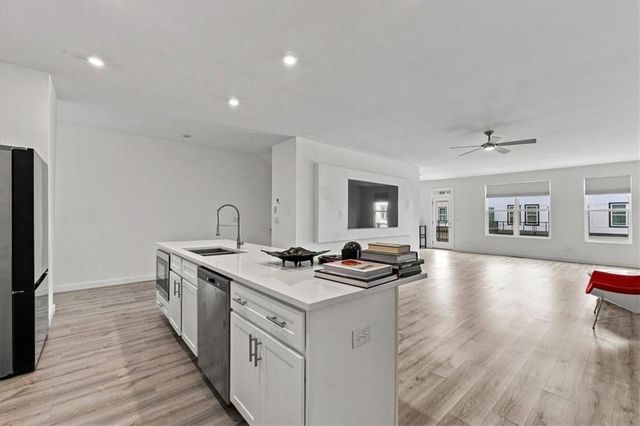 1077 Glen Opal Drive, Decatur, GA 30032