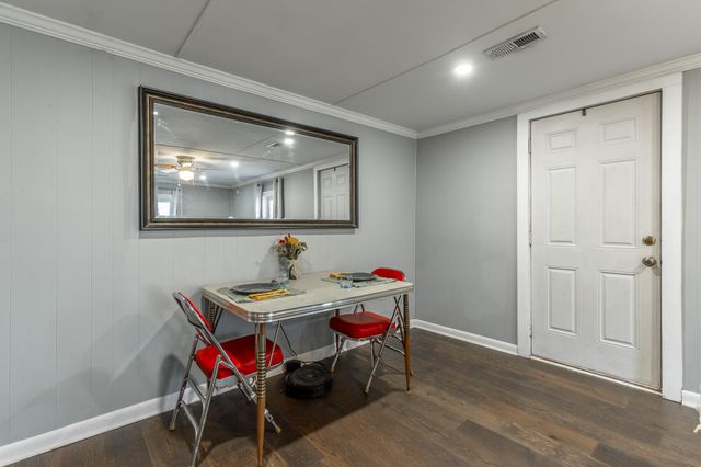 801 Lee Avenue, Rossville, GA 30741