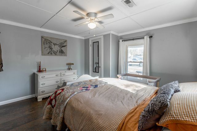 801 Lee Avenue, Rossville, GA 30741