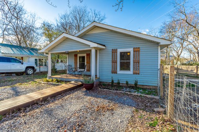 801 Lee Avenue, Rossville, GA 30741