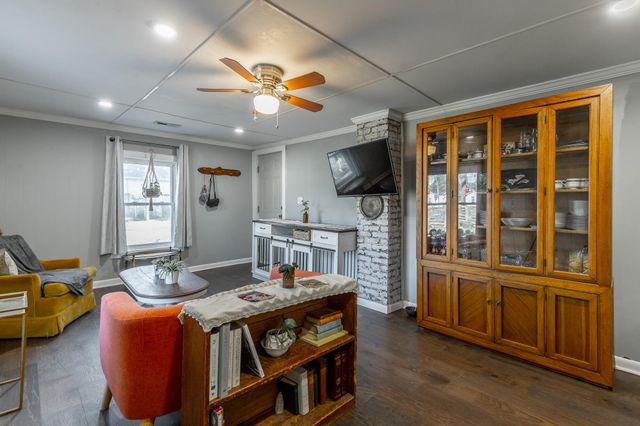 801 Lee Avenue, Rossville, GA 30741