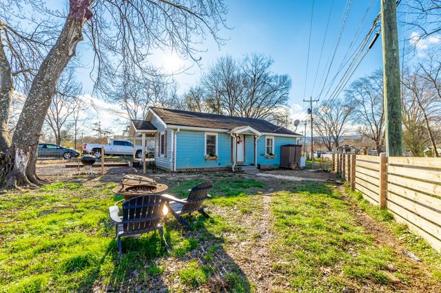 801 Lee Avenue, Rossville, GA 30741