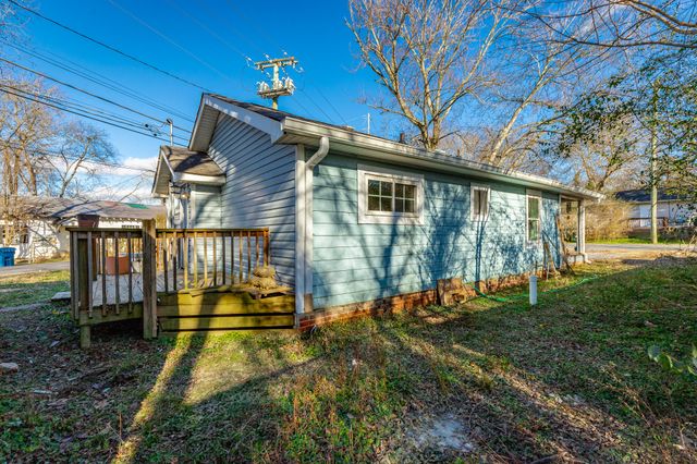 801 Lee Avenue, Rossville, GA 30741