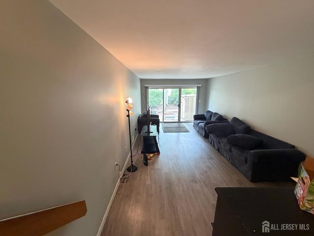 1034 Schmidt Lane, North Brunswick, NJ 08902