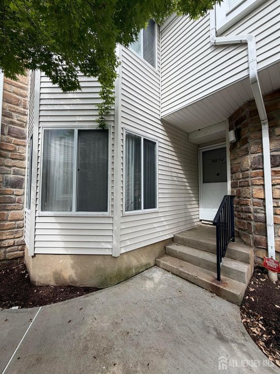 1034 Schmidt Lane, North Brunswick, NJ 08902