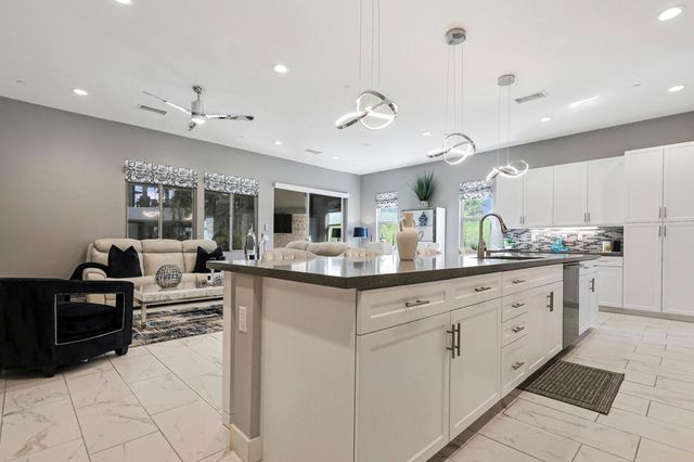 1702 Retreat Circle, Palm Desert, CA 92260