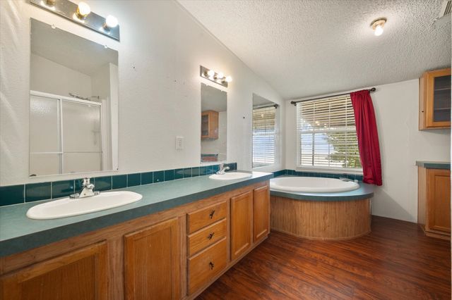 410 County Road 3048c, Corsicana, TX 75109