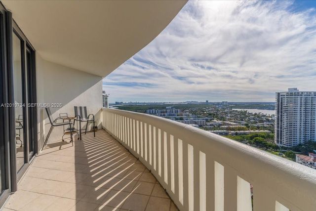 3000 Island Blvd 2802, Aventura, FL 33160