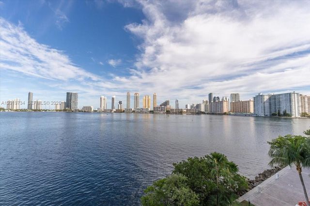 3000 Island Blvd 2802, Aventura, FL 33160
