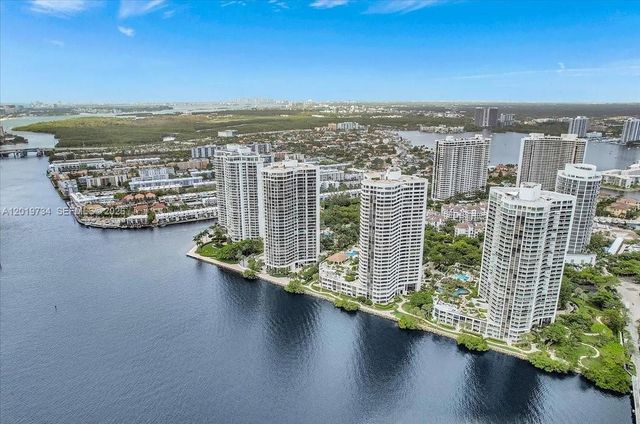3000 Island Blvd 2802, Aventura, FL 33160