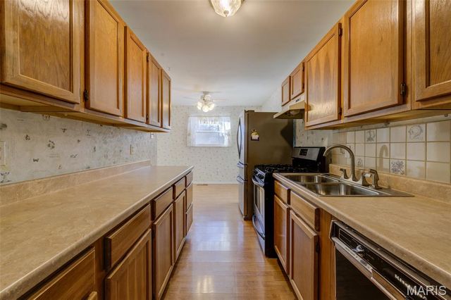 26 Soutee Drive, St Peters, MO 63376