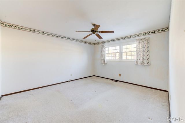 26 Soutee Drive, St Peters, MO 63376