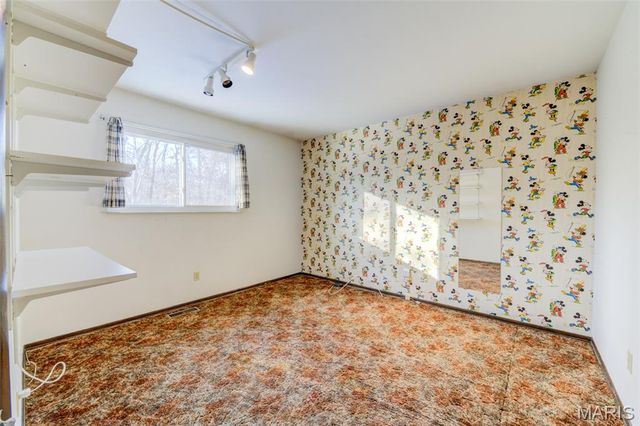 26 Soutee Drive, St Peters, MO 63376