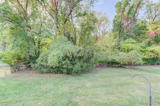 26 Soutee Drive, St Peters, MO 63376