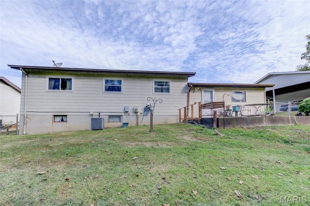 26 Soutee Drive, St Peters, MO 63376