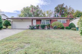 26 Soutee Drive, St Peters, MO 63376