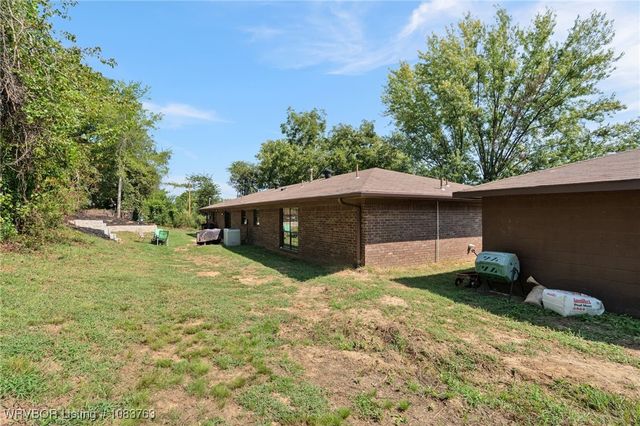 817 Arkansas Street, Van Buren, AR 72956