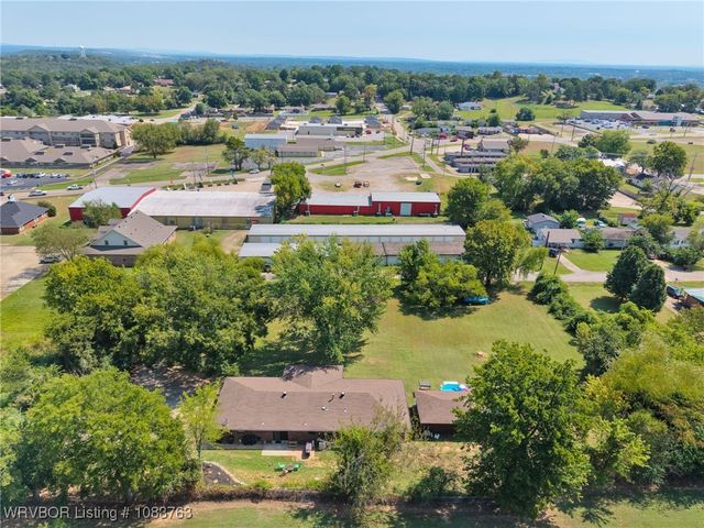 817 Arkansas Street, Van Buren, AR 72956