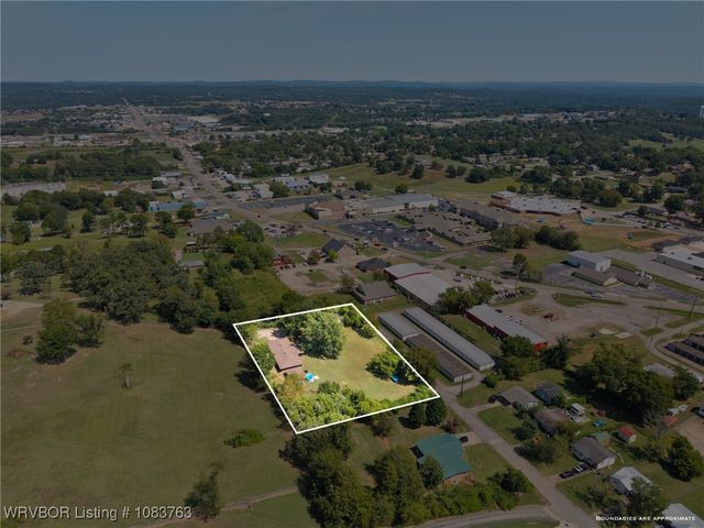 817 Arkansas Street, Van Buren, AR 72956