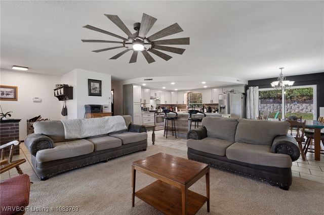 817 Arkansas Street, Van Buren, AR 72956