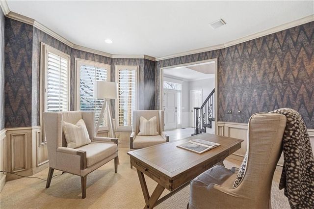 9206 W 146th Place, Overland Park, KS 66221