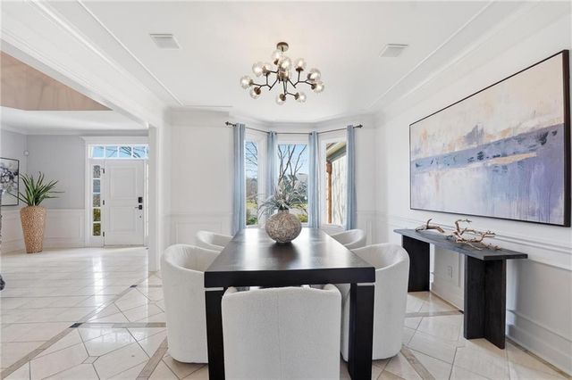 9206 W 146th Place, Overland Park, KS 66221