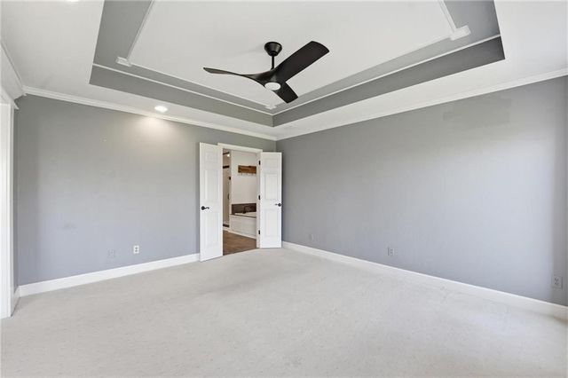 9206 W 146th Place, Overland Park, KS 66221