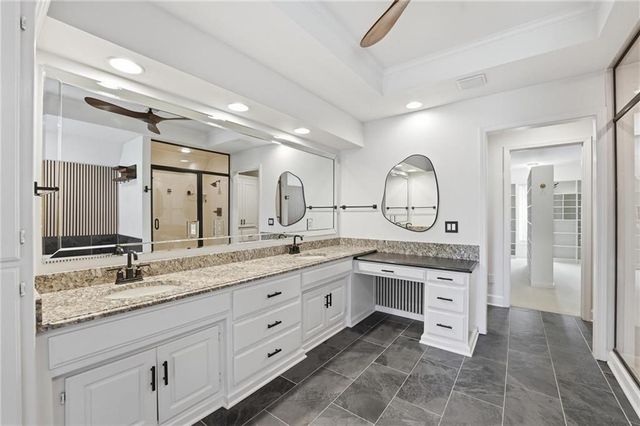 9206 W 146th Place, Overland Park, KS 66221