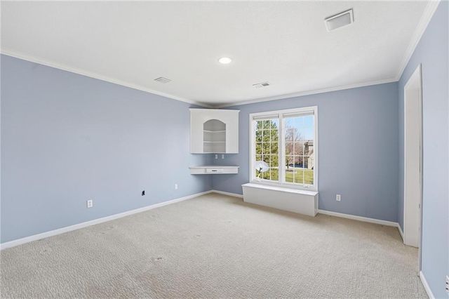 9206 W 146th Place, Overland Park, KS 66221