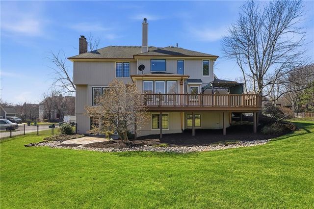 9206 W 146th Place, Overland Park, KS 66221